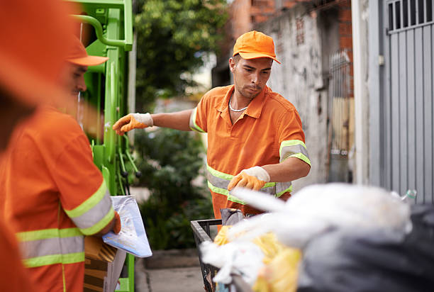 Best Yard Cleanup Services  in Burlington, IA